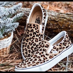 Leopard Vans